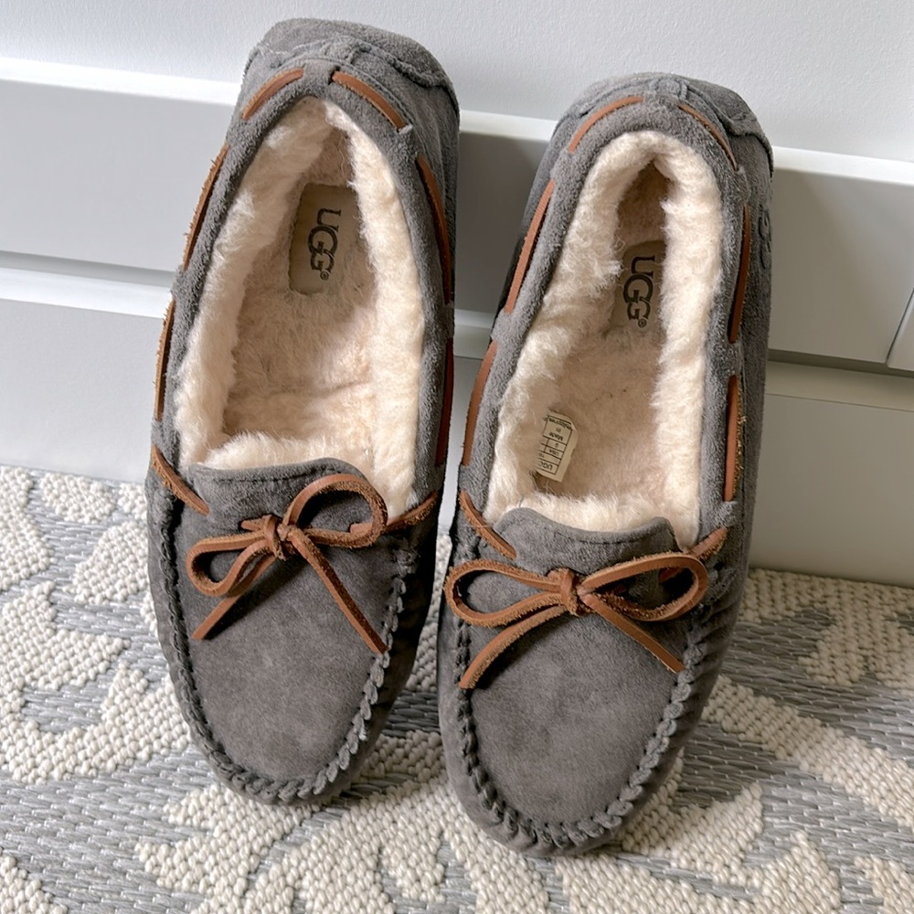 Women Size 9 moccasin